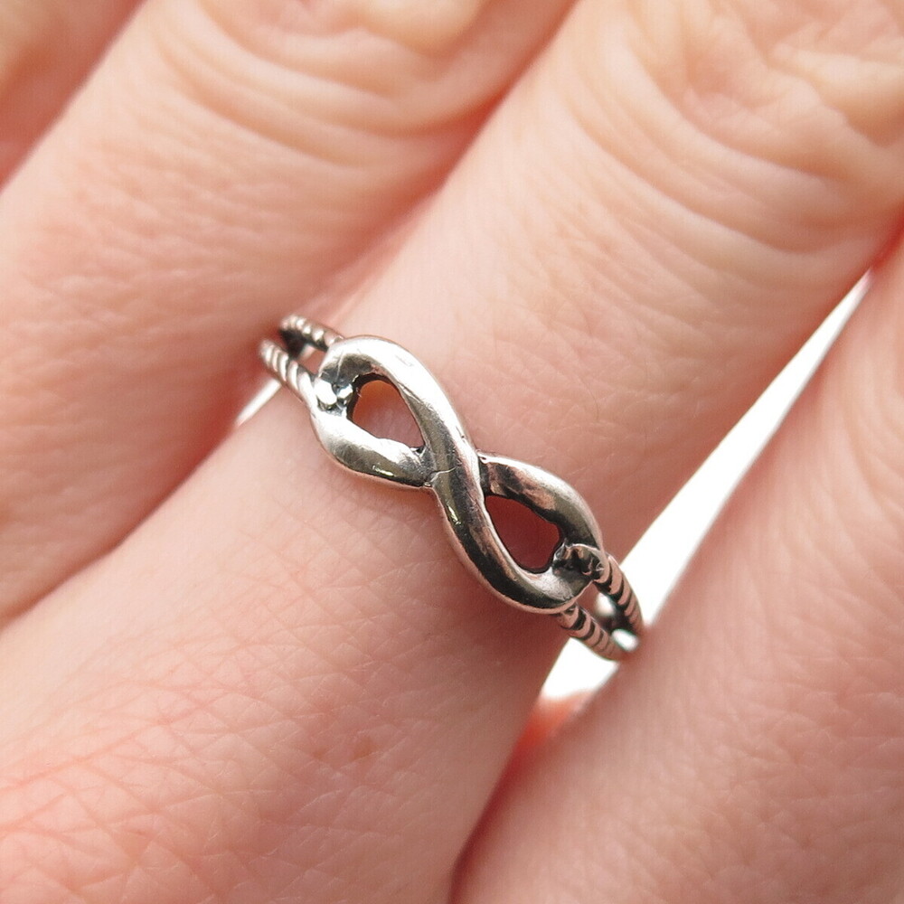 925 Sterling Silver Vintage Infinity Oxidized Ring Size 6.75